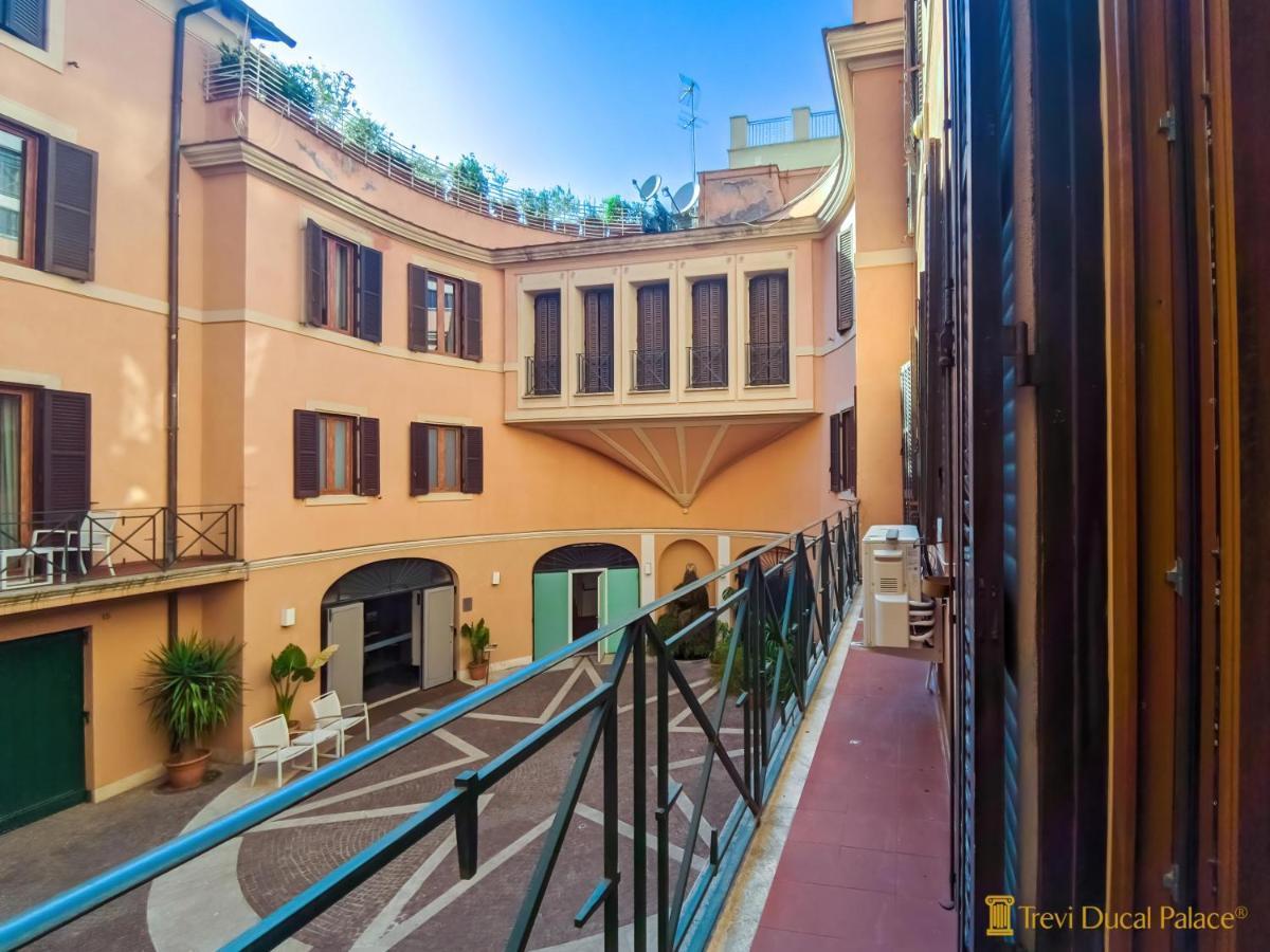 Trevi Ducal Palace روما المظهر الخارجي الصورة